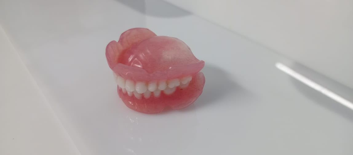 Denture full arch upper lower E584