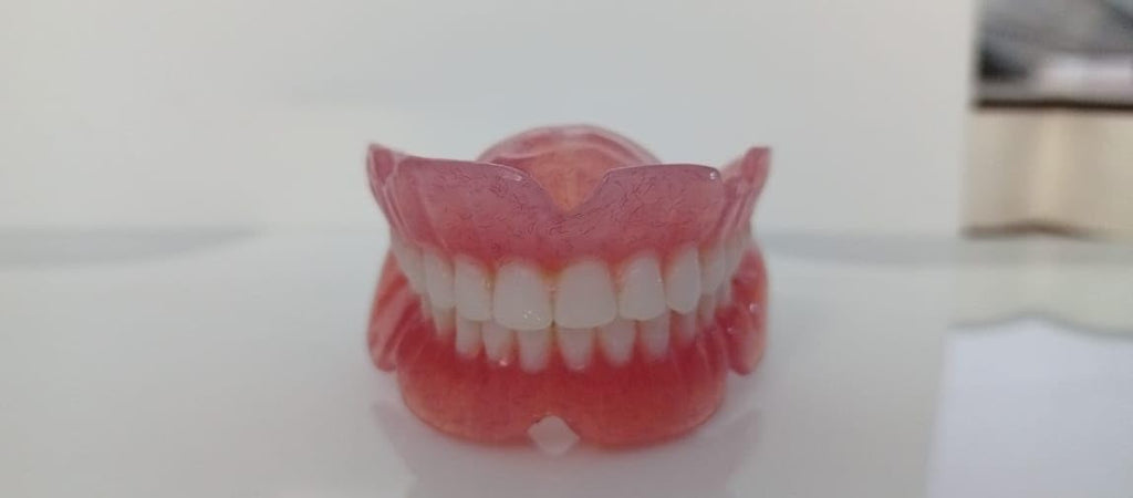 Denture full arch upper lower E584