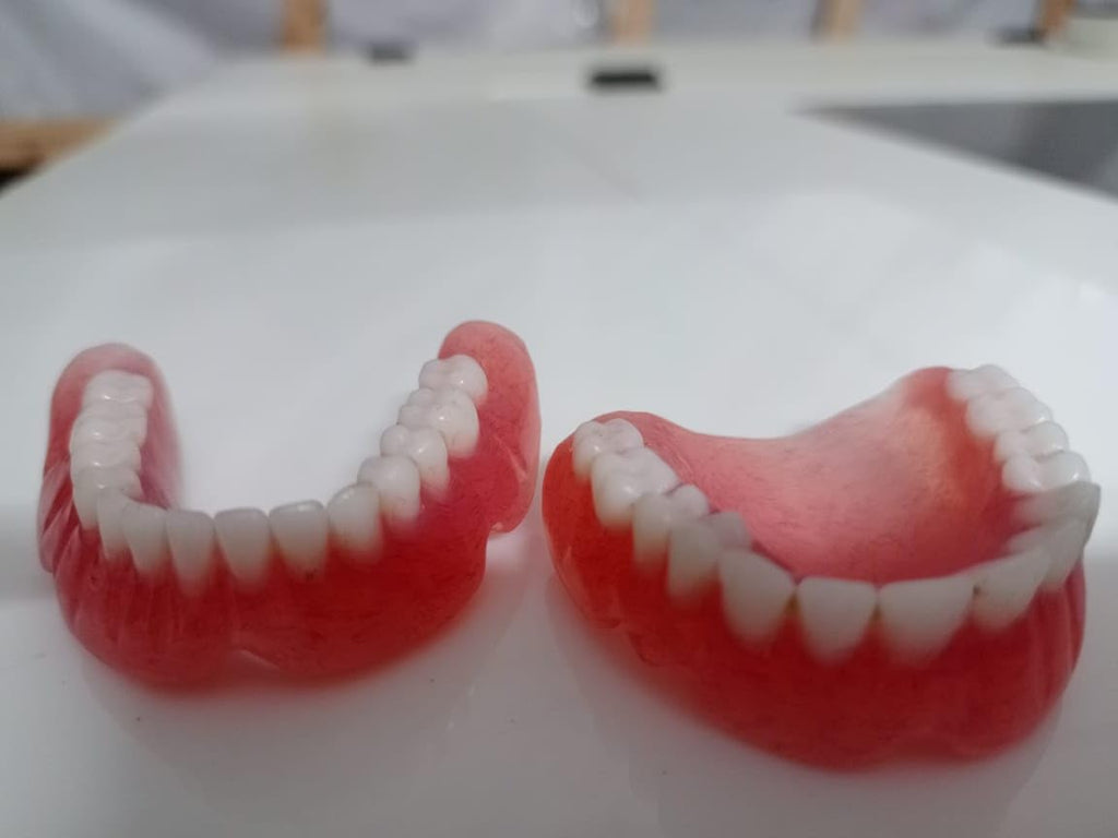 Denture full arch upper lower E584