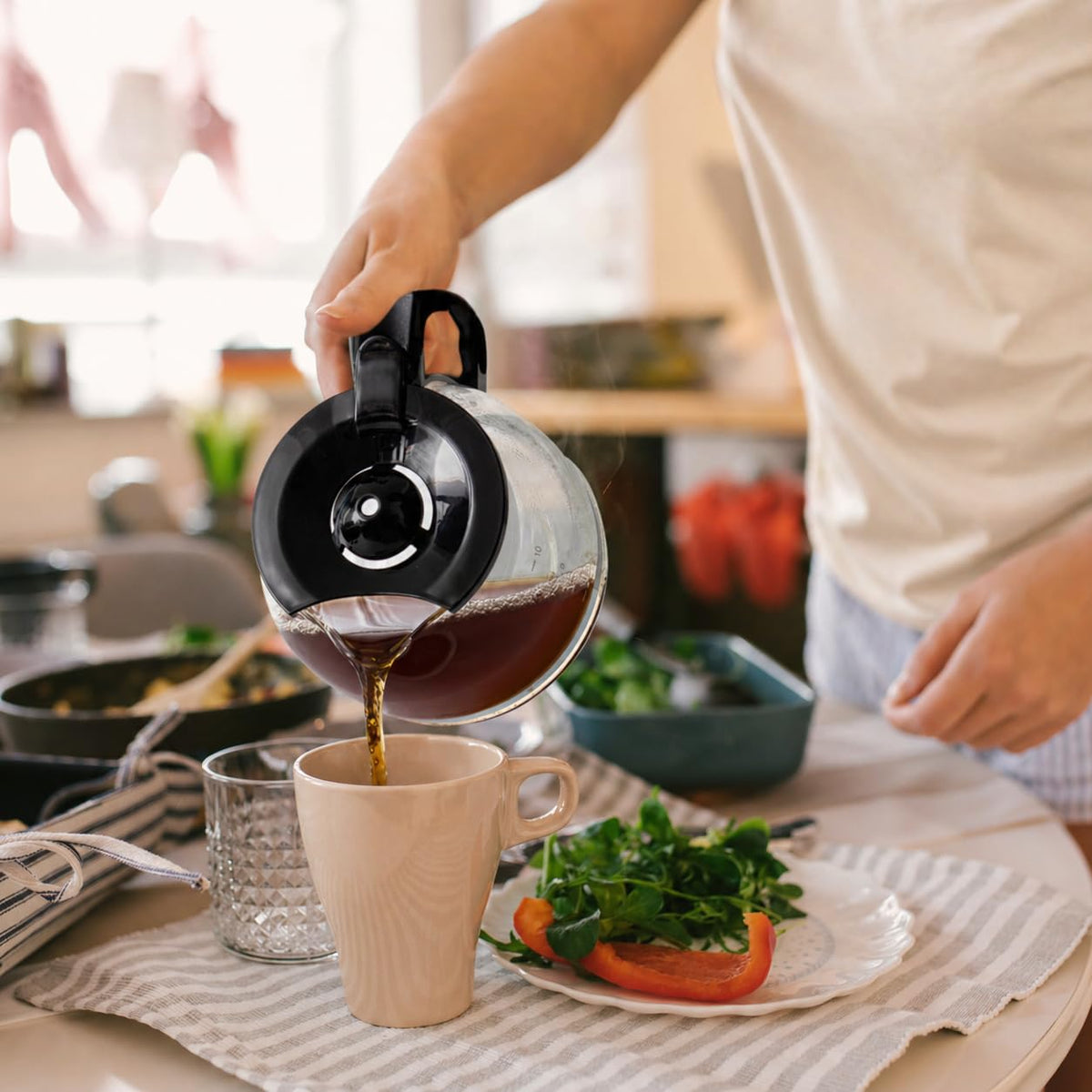 12 Cup Drip Coffee Maker with Reusable Filter, Black B838