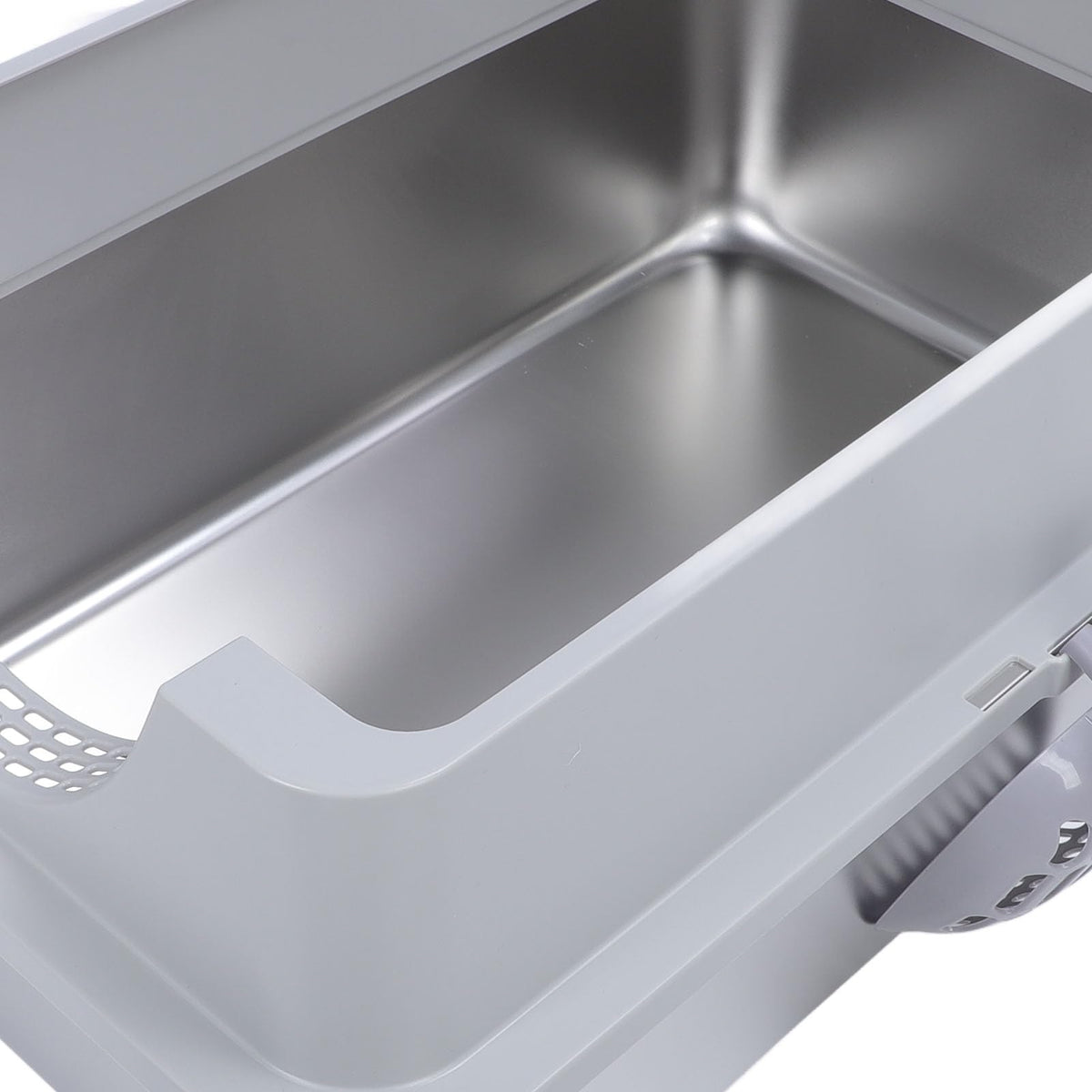 Enclosed Stainless Steel Litter Box with Flip Top Lid D829637