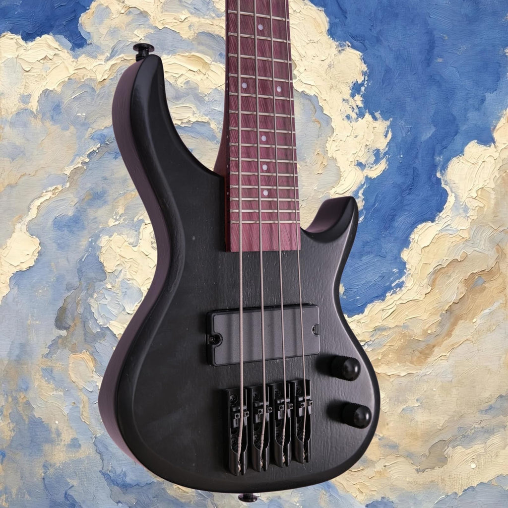Matte Black Solid Wood 4 String Short Scale Electric Bass Guitar with Humbucker Pickup and Gig Bag J15904